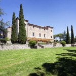 castle-tuscany-wedding-03